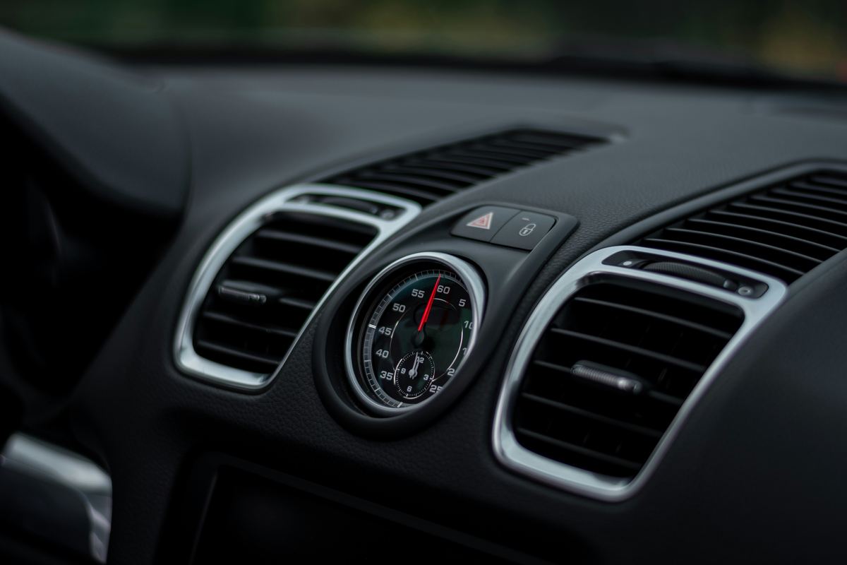 ac blowing hot air on driver side - car dashboard vents