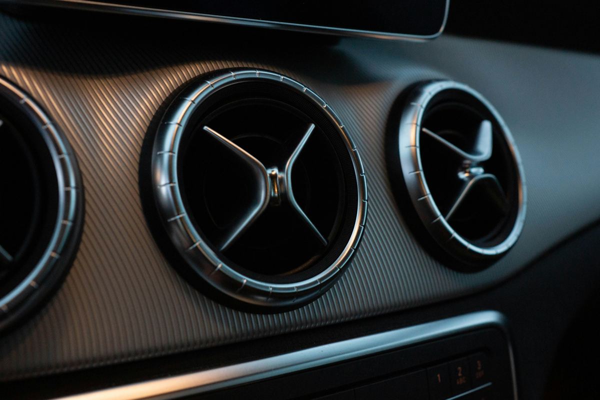 car ac not blowing cold air - dashboard air vent