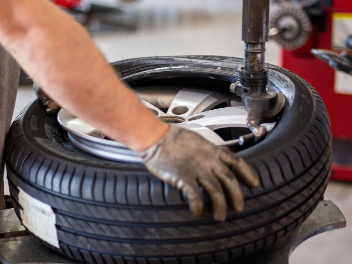 car pulling to one side - tire service